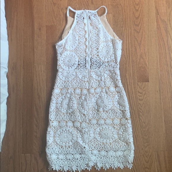 San Joy Lace Dress - Picture 2 of 6